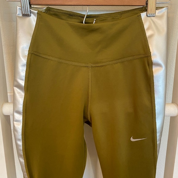 Nike | Performance One color block | Leggings | Olive | Size Small | NWT - Picture 3 of 9